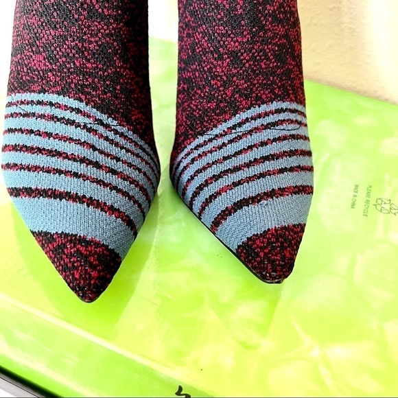 NWT Sam Edelman Fenya Embroidered logo sock booties heels womens size 5 - Picture 6 of 11